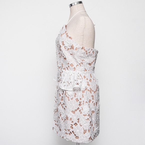 Elliatt Seafarer White Lace Halter Neck Mini Dress XL - Picture 5 of 15